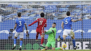 ΣΟΚ στις καθυστερήσεις για τη Λίβερπουλ