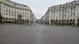 Κλιμακωτά ανοίγουν τα καταστήματα, παντού με μάσκα