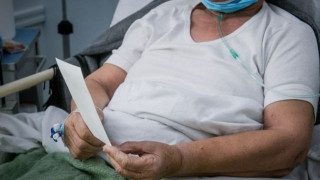 Κορωνοϊός: Σκέψεις για μείωση του χρόνου απομόνωσης των ασθενών