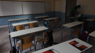 Σαρηγιάννης: «Πιο ασφαλές το άνοιγμα των σχολείων στις 25/1»