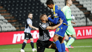 Βαρούχας: «Πέναλτι και αποβολή του Σουάρεθ για το χαστούκι σε Ελ Καντουρί»