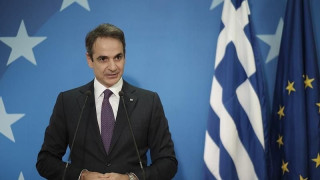 Μητσοτάκης: «Πρωτοχρονιάτικο δώρο το εμβόλιο, στο χέρι μας να γίνει το 2021 η χρονιά των Ελλήνων»