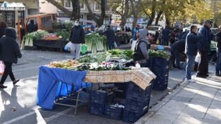 Λαϊκή αγορά Κοζάνης: «Καταστρεφόμαστε» λένε οι παραγωγοί