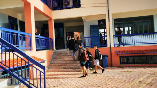 Επιστροφή στα σχολεία: Οι οδηγίες του ΕΟΔΥ για να περιοριστεί η έξαρση κορωνοϊού και λοιμώξεων