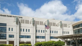 Nοσοκομείο του Σικάγο σταμάτησε τη χορήγηση του εμβολίου της Pfizer!