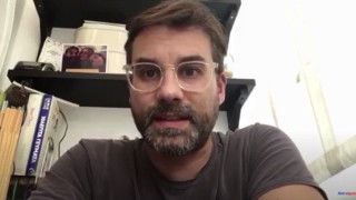 Come back με Χριστουγεννιάτικα δωράκια στο Metro TV από τον Θανάση Κυλώνη