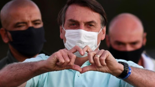 Mπολσονάρου: Αμφισβητεί ανοιχτά το εμβόλιο της Κίνας!