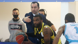 Καμπερίδης: «Χάσαμε μεγάλη ευκαιρία, στο χέρι μας να παίρνουμε νίκες»