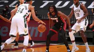 Οι Μπακς κατασπάραξαν τους Χιτ με «47άρα» και ιστορικό ρεκόρ τριπόντων