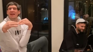 Απίστευτος Μαριάνοβιτς τραγουδά το «Shallow» της Lady Gaga