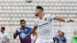 Ο Τσόλακ έμεινε εκτός αποστολής, όμως η σύντροφός του μαθαίνει ελληνικά!