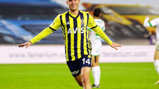 Ατεσλέρ: «Πιέζουν για να παίζει ο Πέλκας δεκάρι, είναι εντυπωσιακός»