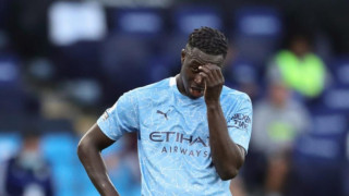 Μεντί: Ποιο Lockdown; Μετέφερε αεροπορικώς Ιταλίδα καλλονή από Ελλάδα σε Αγγλία