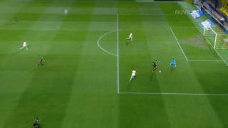 Άρης-ΑΕΚ: Η μεγάλη χαμένη ευκαιρία του Μάνου μετά από λάθος της αντίπαλης άμυνας