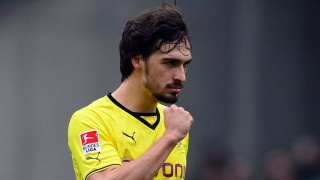 Επιμένει για Χούμελς η Γιουνάιτεντ