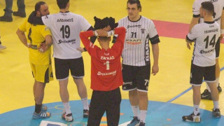 Οι ηλίθιοι, οι ανίκανοι και τα αδικημένα παιδιά του χάντμπολ