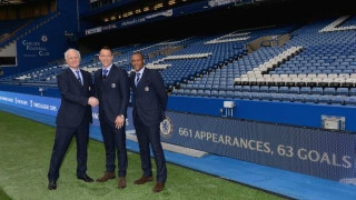 Η σημαία θα μείνει στον ιστό της!