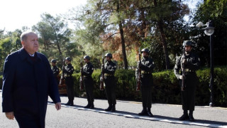 Τουρκία: 238 συλλήψεις στον στρατό «για δεσμούς με το δίκτυο Γκιουλέν»