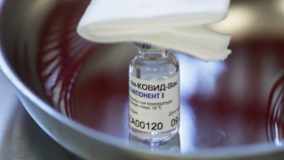 Πλειστηριασμός με τα εμβόλια: «Σφήνα» η Ρωσία στον «πόλεμο» Ε.Ε-Astra Zeneca