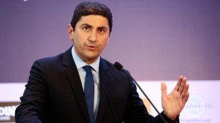 Αυγενάκης σε Δήμους: «Πετάξτε έξω όσες ομάδες δεν είναι στο Μητρώο!»