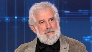 Φιλιππίδης: Η στιγμή που η φωτιά εξαπλώνεται στο μπαλκόνι του σπιτιού του