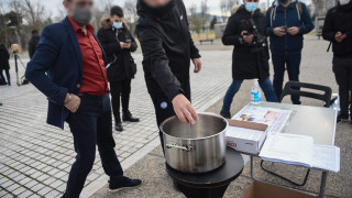 Επιχειρηματίες της εστίασης παρέδωσαν τα κλειδιά τους