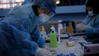 Στα 2.595 τα νέα κρούσματα - 207 οι διασωληνωμένοι, 20 θάνατοι