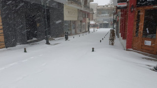 Κοζάνη: «Ξύπνησε» στους -9 και με πολύ χιόνι