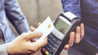 Εφορία : «Λίφτινγκ» στις e-αποδείξεις, αλγόριθμος για τα τεκμήρια