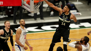 Ο Καουάι Λέοναρντ υποκλίθηκε στον Γιάννη Αντετοκούνμπο