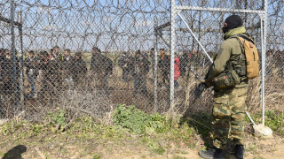 Έβρος: «Κλείνει» το πέρασμα με φράχτη 215 χιλιομέτρων