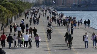 Καταργείται άμεσα η μάσκα στους εξωτερικούς χώρους - Ανακοινώσεις από Χαρδαλιά