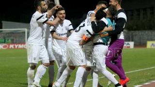 Κάτσε όλα τα λεφτά! 