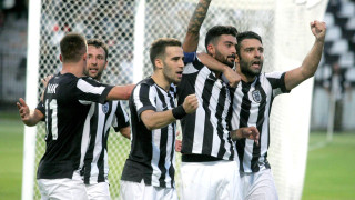 Τα κεφάλια κάτω και τη γλώσσα μέσα!   