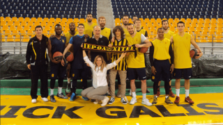 Επίσκεψη έκπληξη στο «Nick Gallis Hall» (pics)