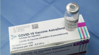 Η Αυστρία αναστέλλει τους εμβολιασμούς με συγκεκριμένη παρτίδα της AstraZeneca μετά το θάνατο 49χρονης νοσοκόμας