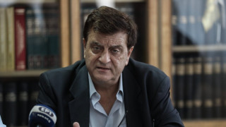 Ράδιο Αρβύλα: Ο Θεόδωρος Τσούχλος είναι «καρφωμένος» στην κάμερα του