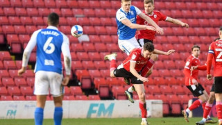 Viral: 19 κεφαλιές σε 50 δευτερόλεπτα!