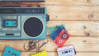 Γιατί δεν μπορεί να ξεκολλήσει αυτό το τραγούδι από το κεφάλι μου;