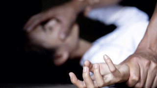 Καρδίτσα: Άρπαξαν 26χρονη από τον δρόμο, την γύμνωσαν, την χτύπησαν και την τράβηξαν «ροζ» βίντεο