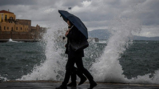 Καιρός: Καταιγίδες και άνεμοι έως 10 μποφόρ την Καθαρά Δευτέρα