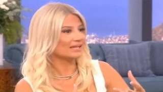 Φαίη Σκορδά: «Ο Βαγγέλης Μαρινάκης έχει και μια ομάδα, σωστά;»