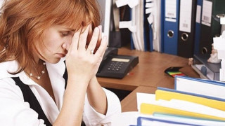 Κατάρρευση εισοδημάτων και ανασφάλεια έφερε η πανδημία