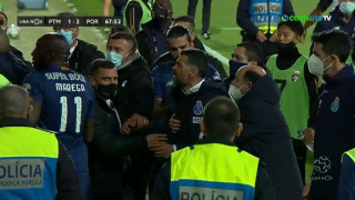 Γκολ ο Ολιβέιρα και αποβολή για Κονσεϊσάο που πιάστηκε στα χέρια με τον αντίπαλο προπονητή!