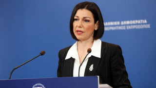 Κυβερνητική εκπρόσωπος: Δεν μιλάμε για ανοίγματα αλλά για... βαλβίδα αποσυμπίεσης