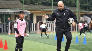 Πελέκης: «Στην Κίνα έφαγα τζιτζίκια, δεν μπορούσα να πω όχι στη Γιουβέντους»