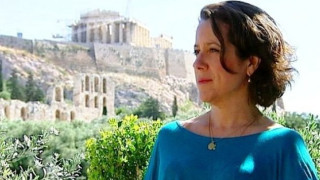 Από σερβιτόρα στην Κρήτη... πρύτανης στη Νέα Υόρκη!