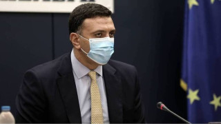 Κικίλιας: Τον Ιούνιο ο εμβολιασμός των υγιών σαραντάρηδων