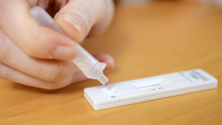 Self test: Πάνω από 400 μαθητές και καθηγητές θετικοί στον κορωνοϊό