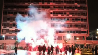 Θεσσαλονίκη: Έληξε η κατάληψη της πρυτανείας του ΑΠΘ με... πυροτεχνήματα